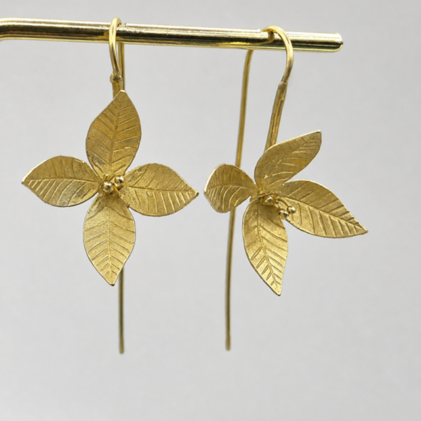 Pendientes flor de cuatro pétalos Aerlin