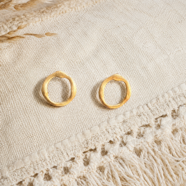 Pendientes minimalistas Ari