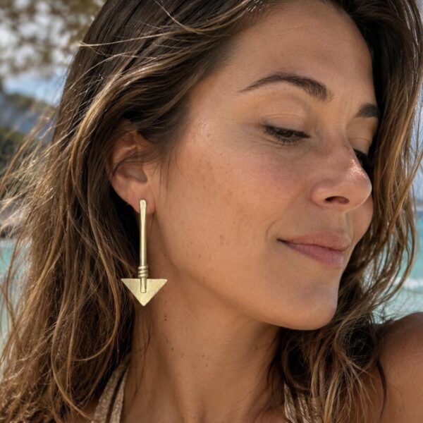 Pendientes triangulo invertido Lagertha | Galdana Jewelry