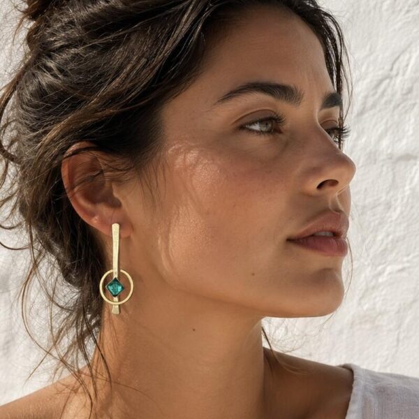 Pendientes con piedra de vidrio Linna artesanales | Galdana Jewelry